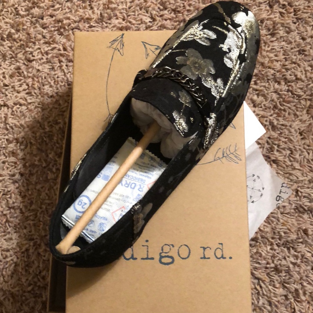Indigo Rd Black Fabric Flats Size 7.5